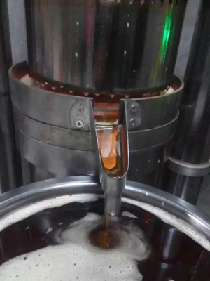 液壓榨油機(jī)有哪些特點(圖1) 液壓榨油機(jī)有哪些特點(圖1)