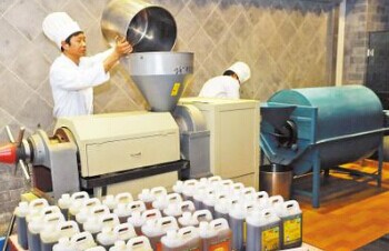 螺旋榨油機設備操作注意事項(圖1) 螺旋榨油機設備操作注意事項(圖1)